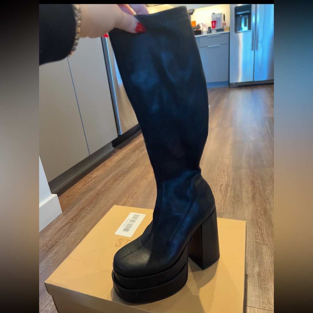Steve Madden Platform Boots - Size W 7.5